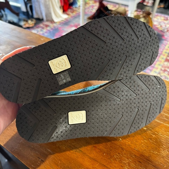 Ariat Blue and Brown Western Floral Loafers Sz 6 - Picture 7 of 12